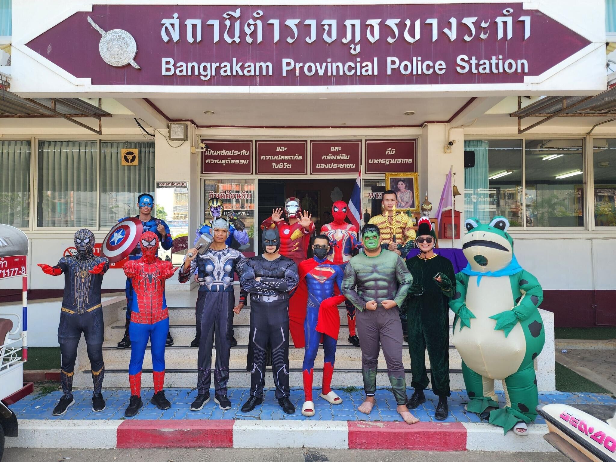别出心裁！泰国警局COS复仇者联盟开展毒品宣传活动！
