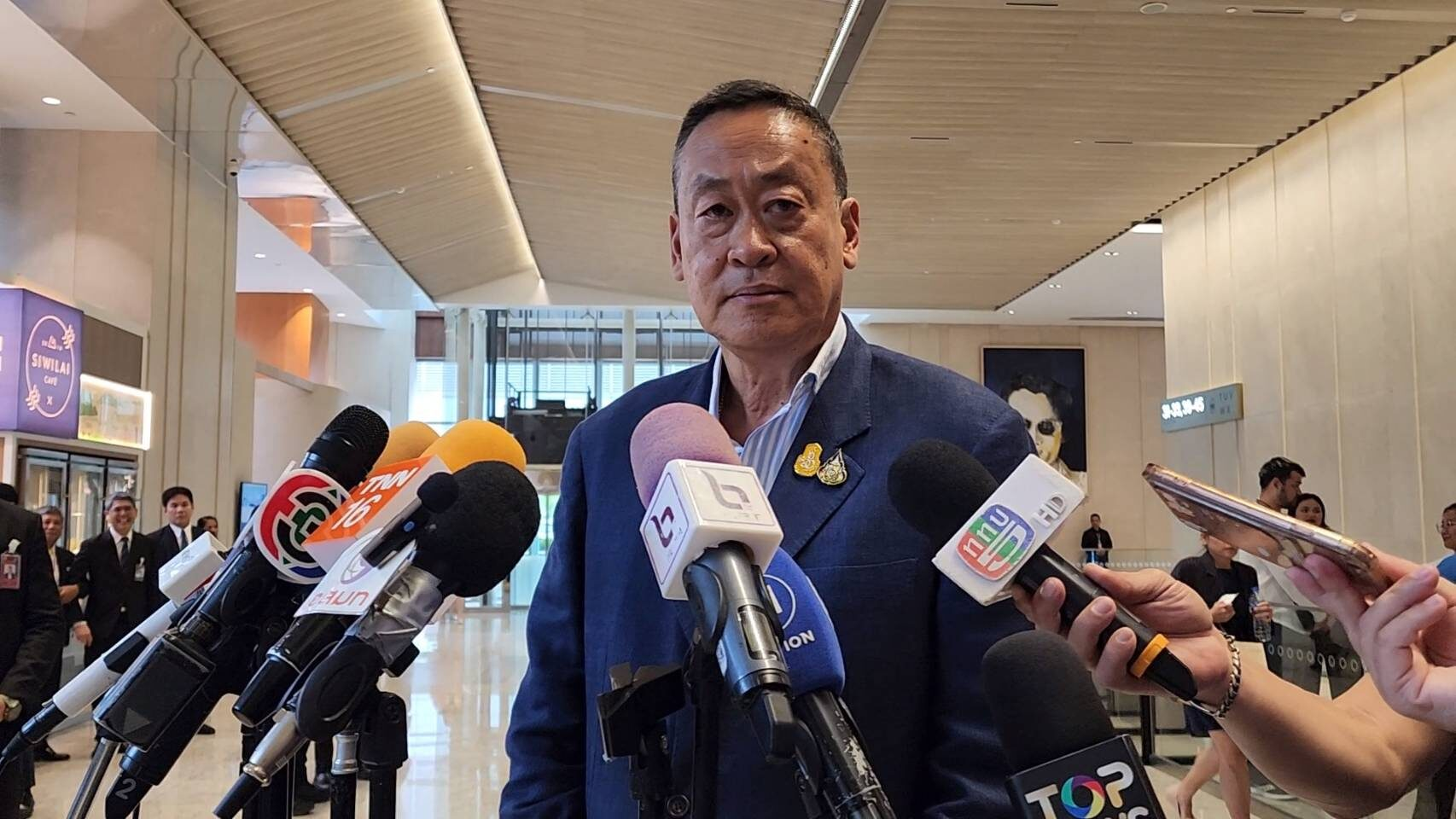 泰国总理赛塔敦促航司增加航班数量、降低机票价格